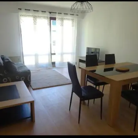 T2 Avec Place De Parking Appartement *